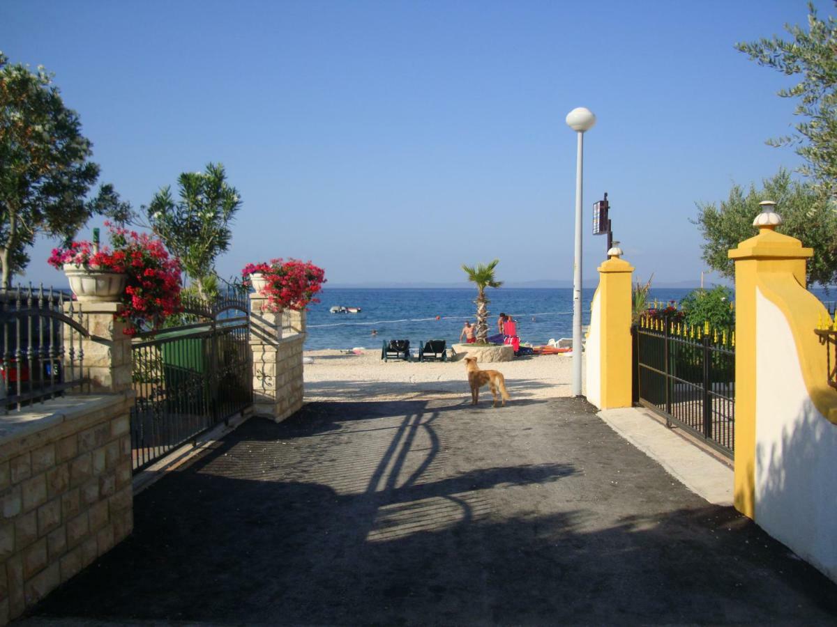 Apartment Robic Вир Екстериор снимка